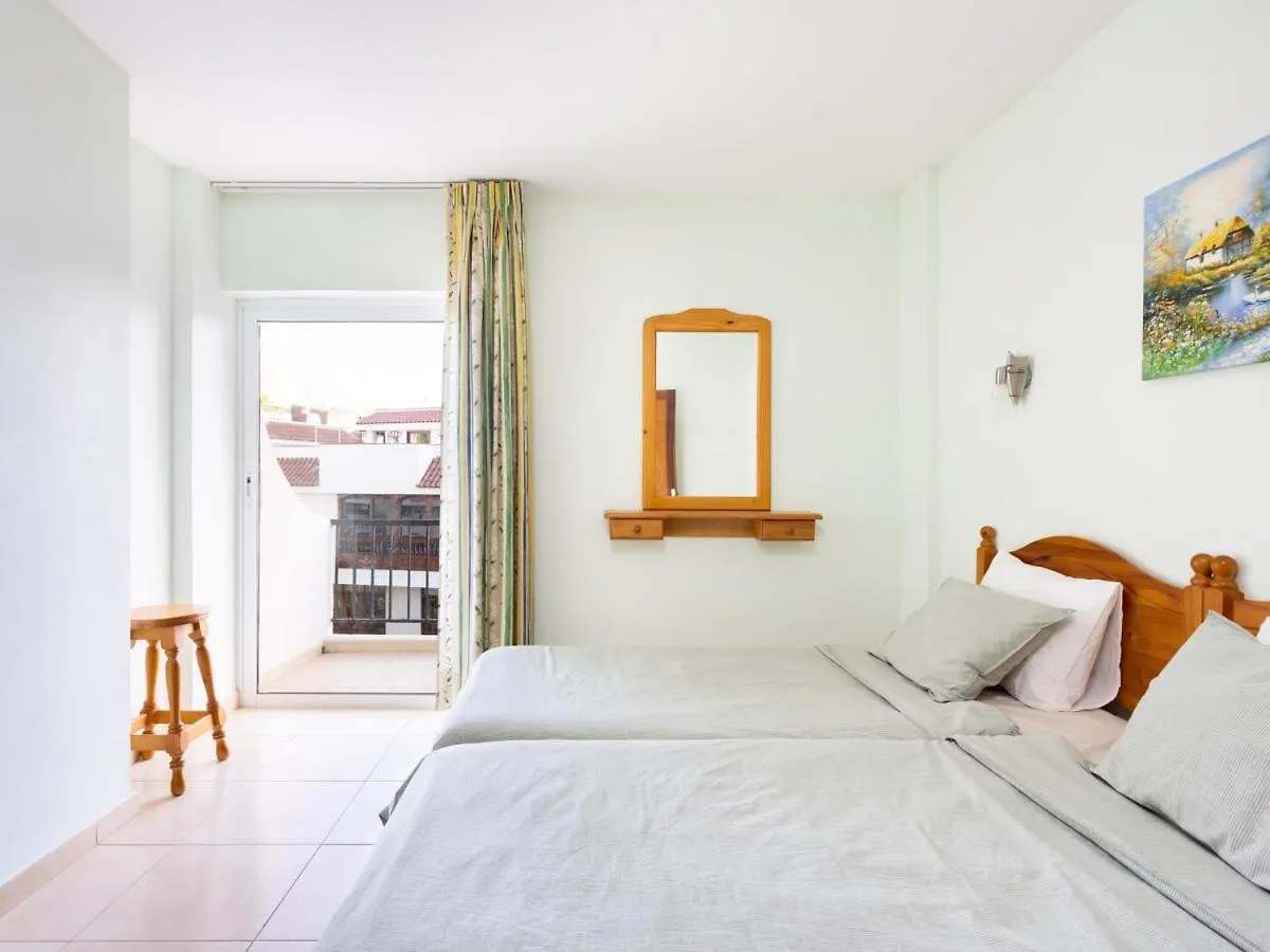 Lightbooking Los Gigantes Tenerife Acantilado de los Gigantes 0*,  İspanya