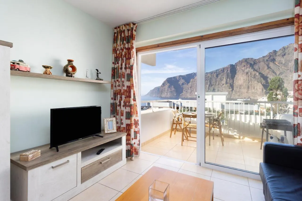 Lightbooking Los Gigantes Tenerife Acantilado de los Gigantes